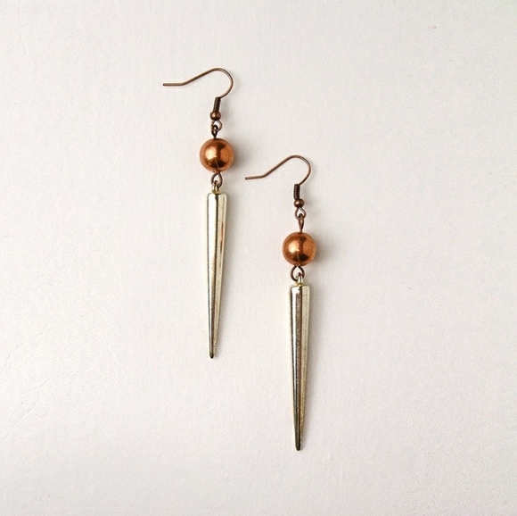 Jewelry - Picture 6 of 12